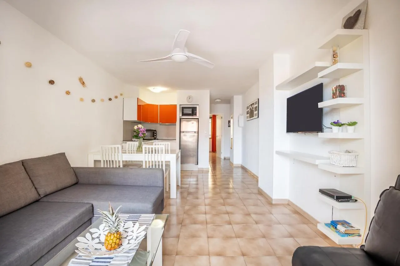 Apartment Castle Harbour Phoebe'S Flat Los Cristianos By Lovetenerife Spain